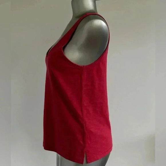 FREE 💟Abercrombie &  Fitch Soft Tee - Picture 4 of 16